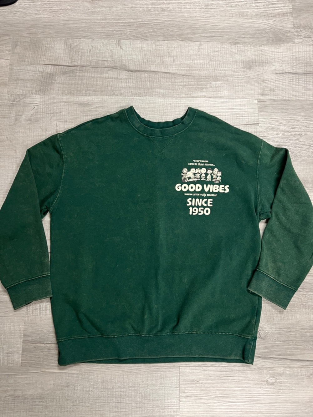 Kids XXL Old Navy Dark Green 'Good Vibes Since 1950' Crewneck Sweatshirt PEANUTS